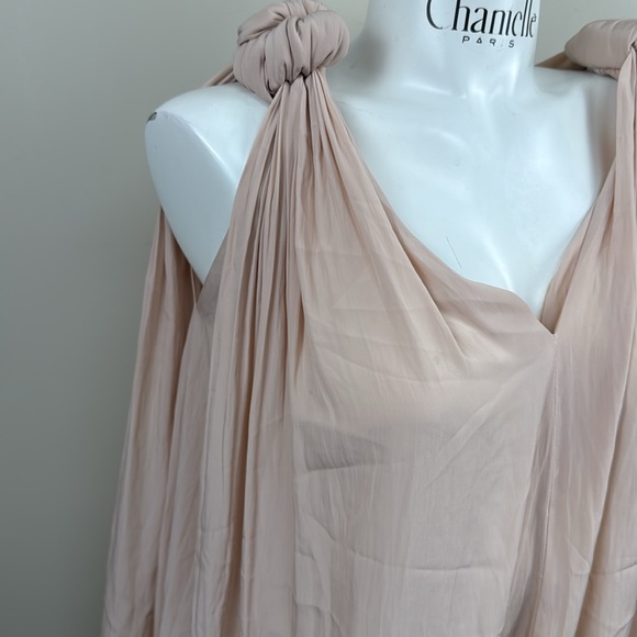 SMYTHE satin powder pink knotted shoulder V neck sleeveless blouse medium Vguc - Picture 5 of 11